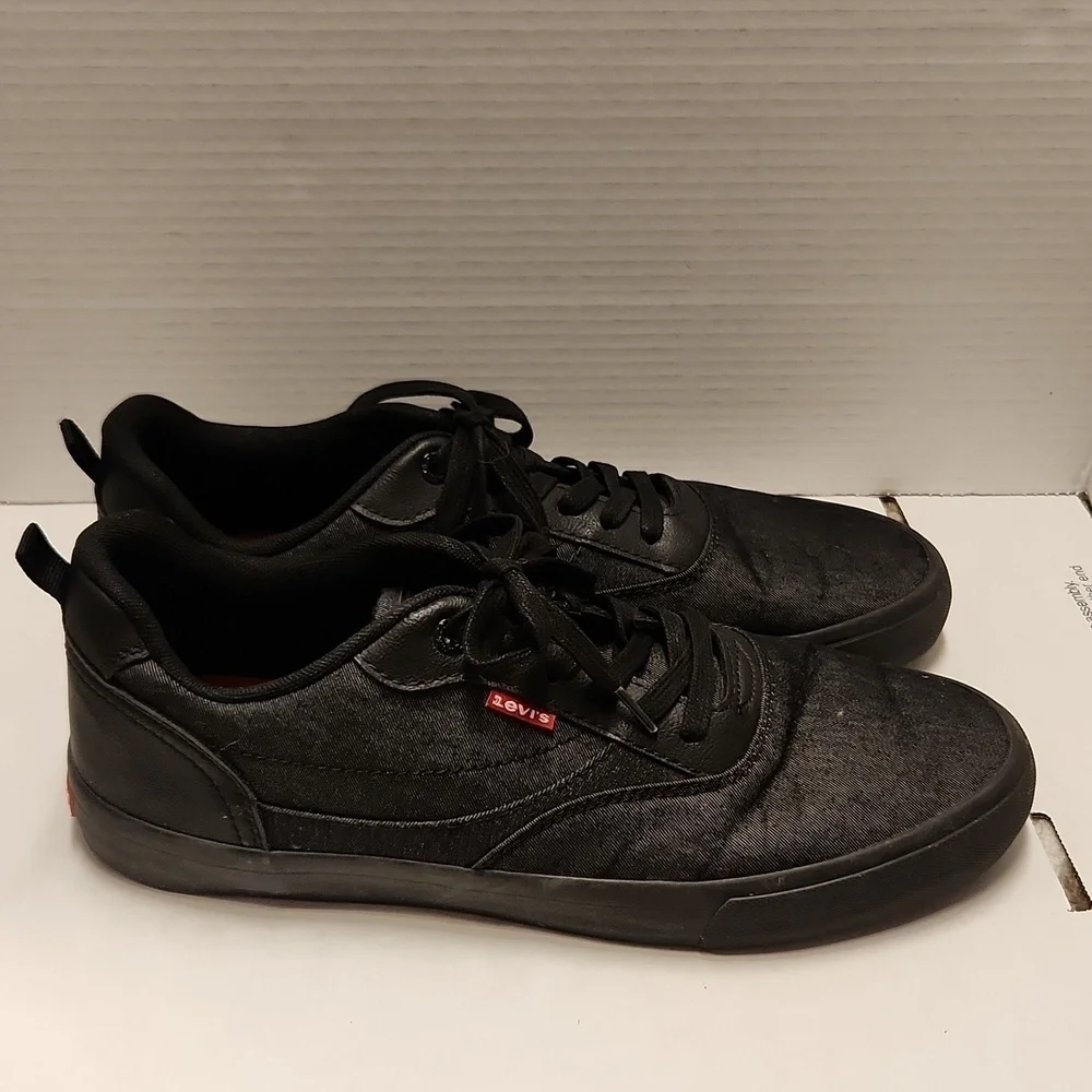 Levis Shoes Mens Size 13 Comfort Sneakers